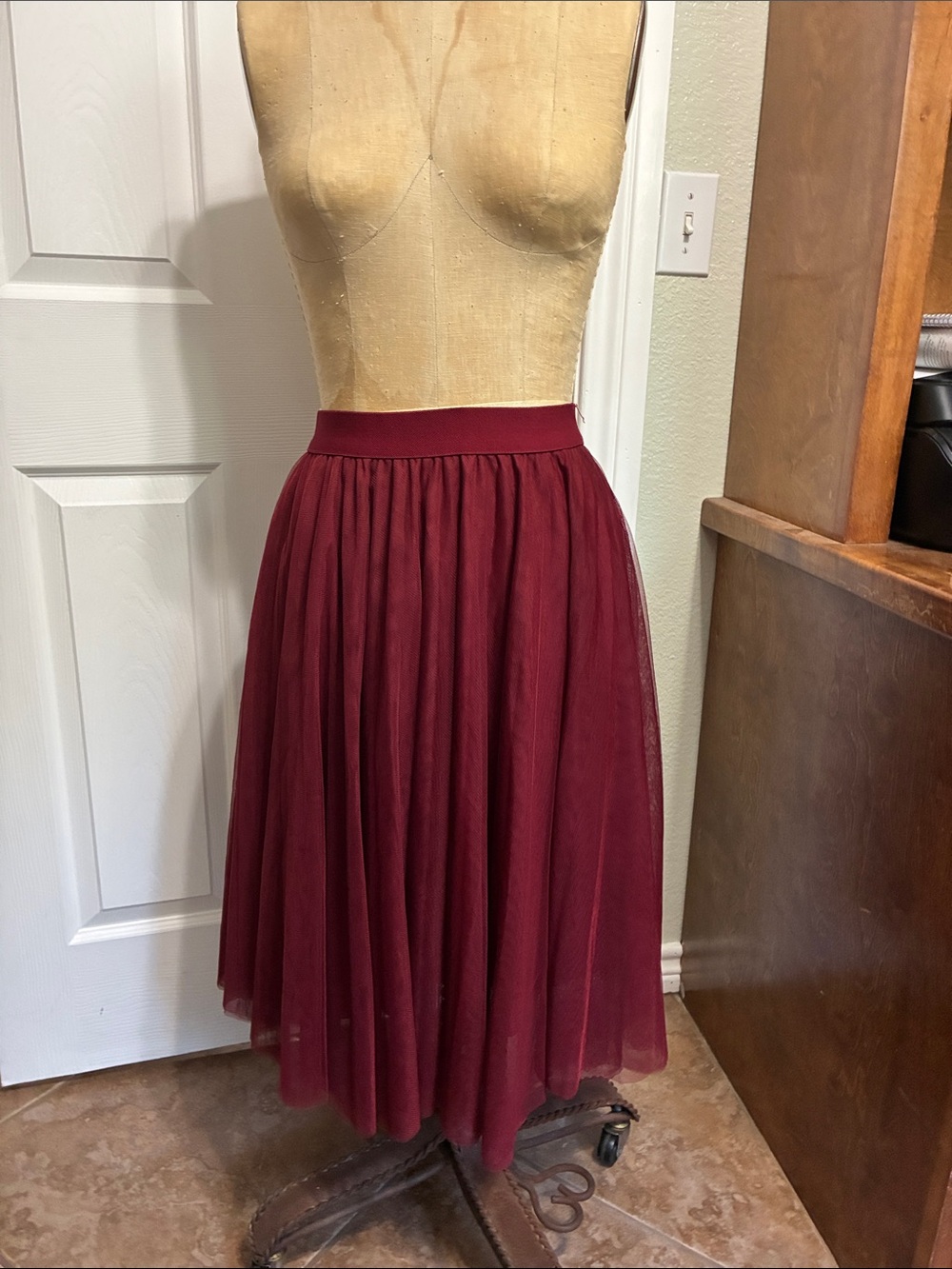 Charlotte Russe Burgundy Tulle Midi Skirt